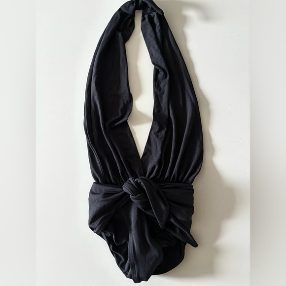 Carmen Marc Valvo Sexy Black One Piece Swimsuit - Picture 2 of 7